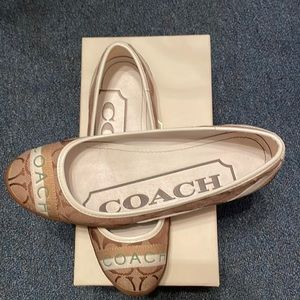 COACH Flats